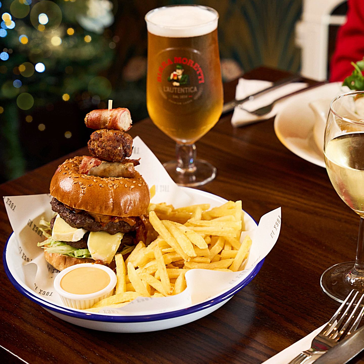 Festive Lunch & Dinner at The Hilton Brook in Derby